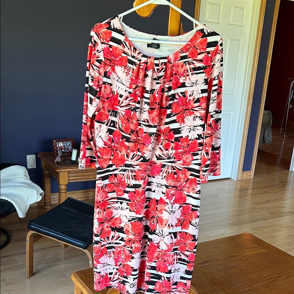 Ann Taylor Orange and navy floral dress